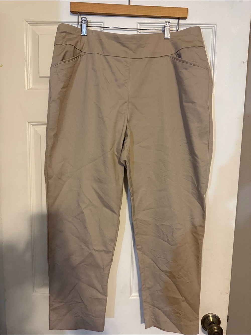 croft & barrow Tan Pull-On Cropped Capri Pants
